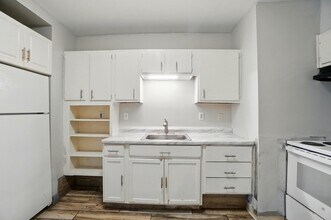 3032 Colerain Ave in Cincinnati, OH - Building Photo - Building Photo