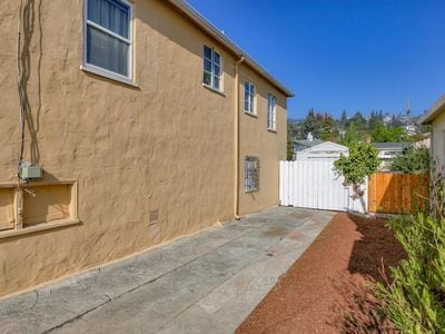 4438 Steele St in Oakland, CA - Building Photo - Building Photo