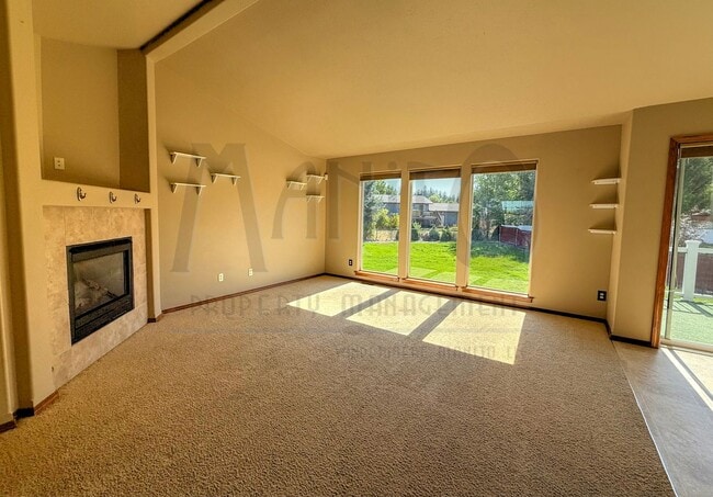 15206 N Wilson Ct in Mead, WA - Building Photo - Building Photo