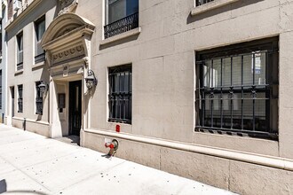 305 Lexington Ave in New York, NY - Building Photo - Building Photo