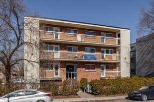 485 Robin Boul in Laval, QC - Building Photo