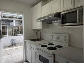 2189 Brigadoon Ave in Vancouver, BC - Building Photo - Building Photo