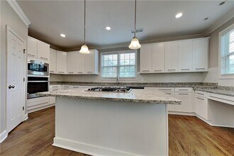 4915 Wycliffe Dr SW in Stone Mountain, GA - Building Photo - Building Photo