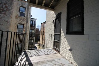 206 Chestnut Hill Ave-Unit -Gn8cs in Boston, MA - Building Photo - Building Photo