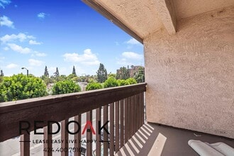16200 Vermont Ave in Paramount, CA - Building Photo - Building Photo