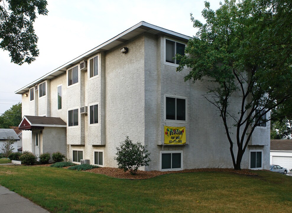 1011 Westminster St in St. Paul, MN - Foto de edificio