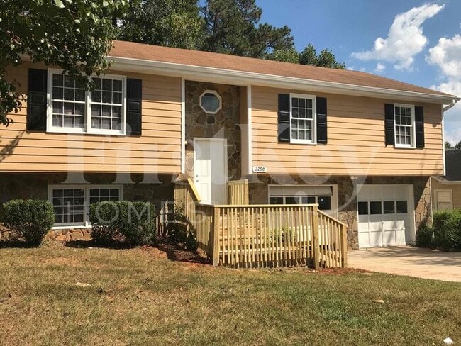 property at 2290 Georgia Ln