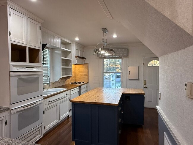 321 E Stoddard St in Dexter, MO - Foto de edificio - Building Photo