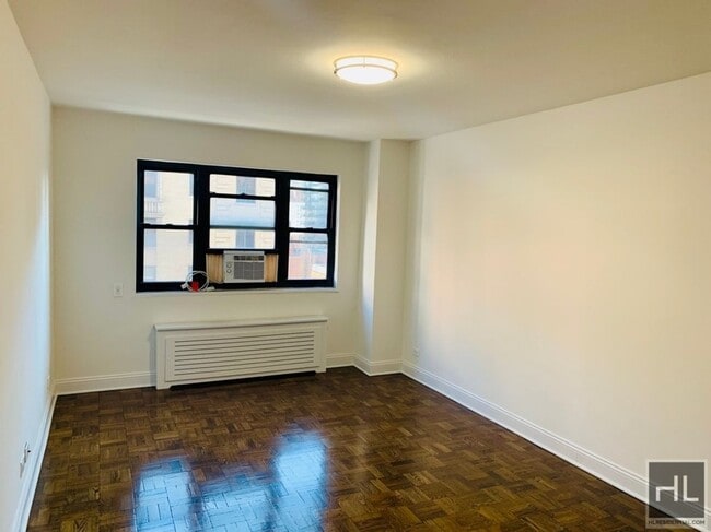 EAST 35 STREET, Unit 9E in New York, NY - Building Photo - Building Photo