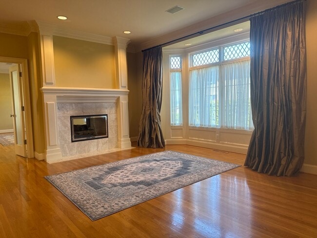 10133 NE 66th Ln in Kirkland, WA - Building Photo - Building Photo