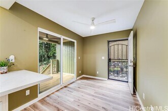 2465 Lamaku Pl in Honolulu, HI - Building Photo - Building Photo