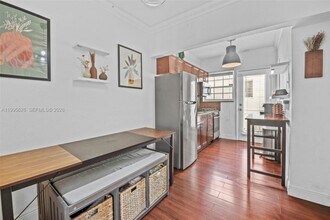 330 74th St in Miami Beach, FL - Building Photo - Building Photo