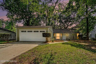 11256 Southington Pl in Jacksonville, FL - Building Photo