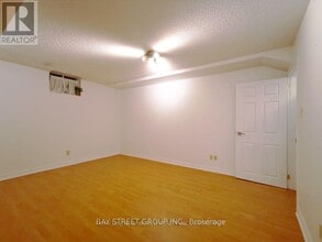 18 Nanaberry St in Toronto, ON - Building Photo - Building Photo