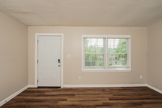 1612 5th Pl NW in Center Point, AL - Building Photo - Building Photo