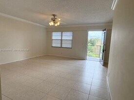 13155 SW 7th Ct in Pembroke Pines, FL - Building Photo