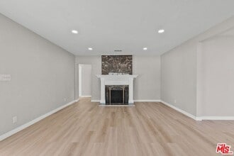 6157 Colfax Ave in Los Angeles, CA - Building Photo - Building Photo