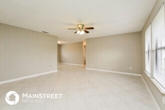 9292 Mooring Cir in Ft. Myers, FL - Building Photo - Building Photo
