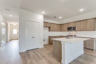 4908 Pebblewood Dr in McKinney, TX - Building Photo - Building Photo
