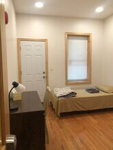 20 Winthrop St, Unit 1 in Boston, MA - Foto de edificio - Building Photo