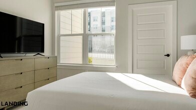 1270 Hillcrest Dr, Unit 2004 in Buford, GA - Building Photo - Building Photo