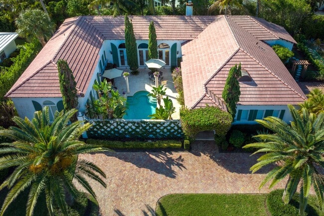 property at 2258 Ibis Isle Rd E