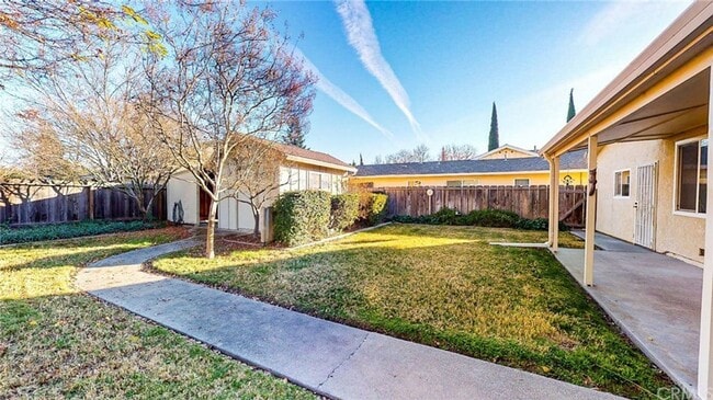 329 Byron Way in Orland, CA - Building Photo - Building Photo