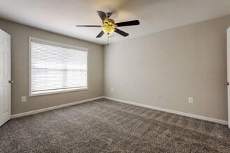 Creekside Apartments in Doraville, GA - Foto de edificio - Interior Photo