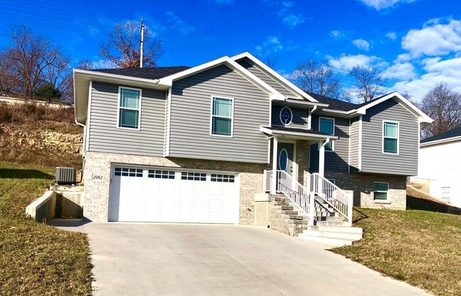 property at 2062 Hastings Rd