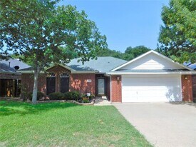 3840 Chimney Rock Dr in Denton, TX - Building Photo