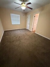 202 W Cotter St in Alvarado, TX - Foto de edificio - Building Photo