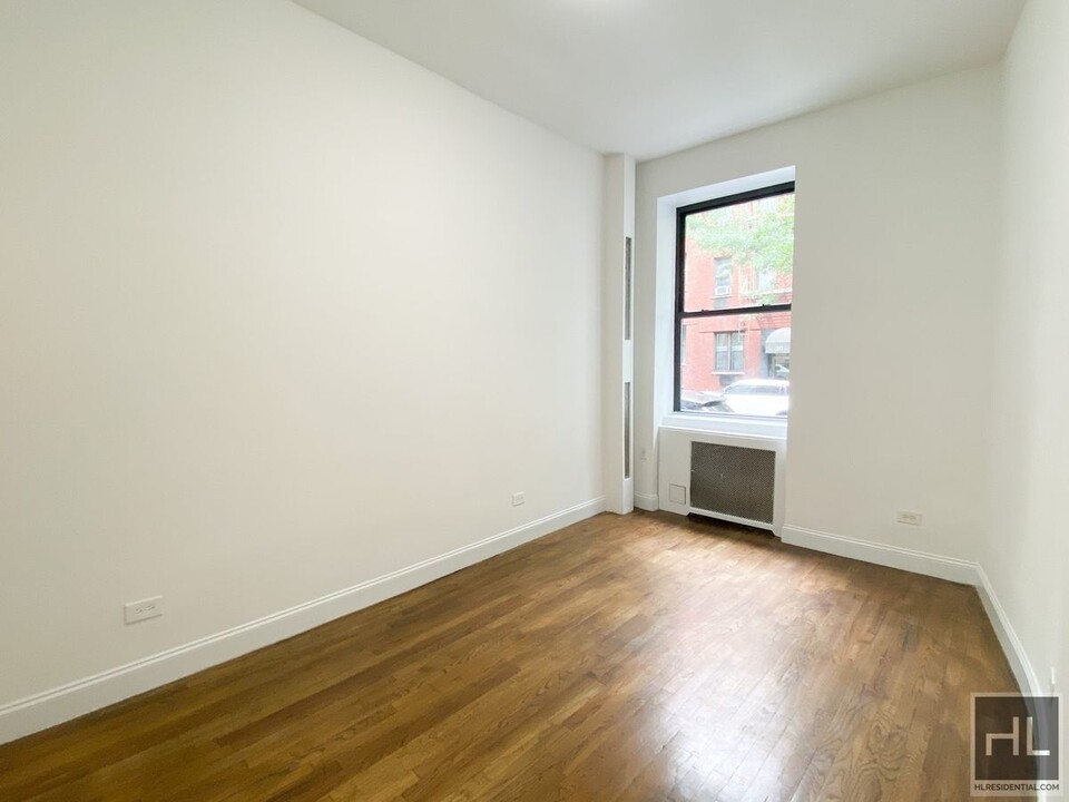EAST 89 in New York, NY - Building Photo