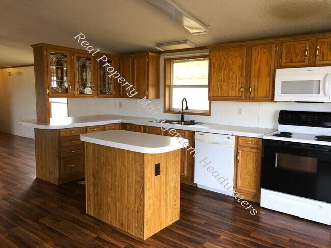 70 Whitehorse Rd in Townsend, MT - Building Photo - Building Photo