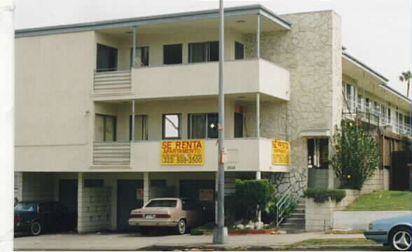 1530 Pacific Ave in Long Beach, CA - Foto de edificio - Building Photo