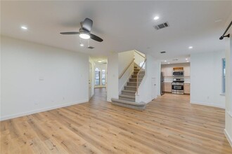 7716 Earp Way in Austin, TX - Building Photo - Building Photo