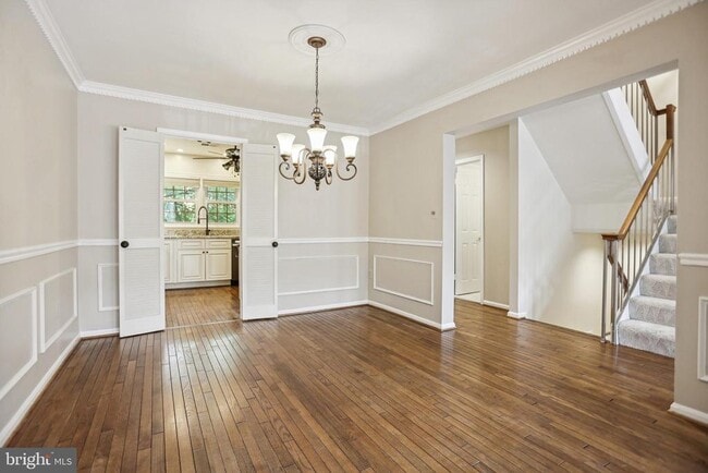 property at 5134 Heritage Ln