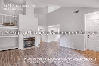 7421 Stonedale Dr in Pleasanton, CA - Building Photo - Building Photo