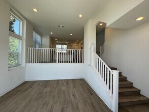 10462 Harlow Cir in San Diego, CA - Foto de edificio - Building Photo