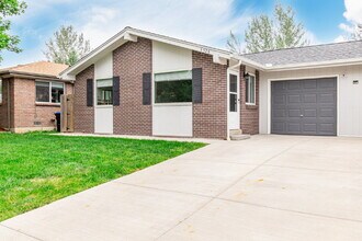 8528 W 62nd Pl in Arvada, CO - Building Photo - Building Photo