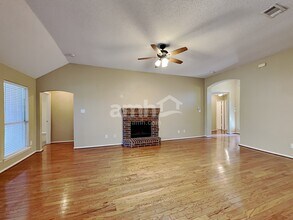 6215 Hillside Ln in Sachse, TX - Building Photo - Building Photo