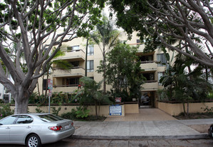 Santa Monica Manor Apartments