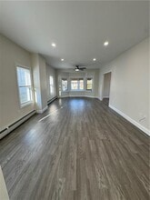 14 Tillinghast Ave in Warwick, RI - Building Photo - Building Photo