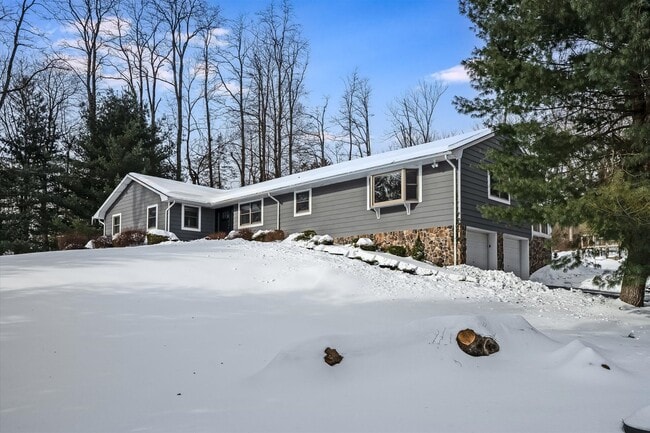 property at 168 Mendham Rd