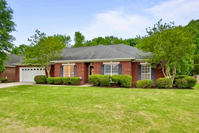 property at 2608 Quarter Ln SE