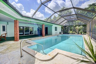 8930 SW 149th Ter in Palmetto Bay, FL - Building Photo