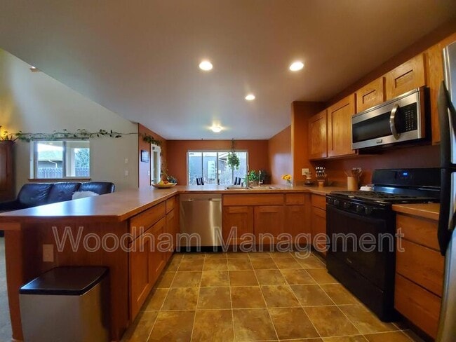74 N Hanley Ave in Bozeman, MT - Building Photo - Building Photo