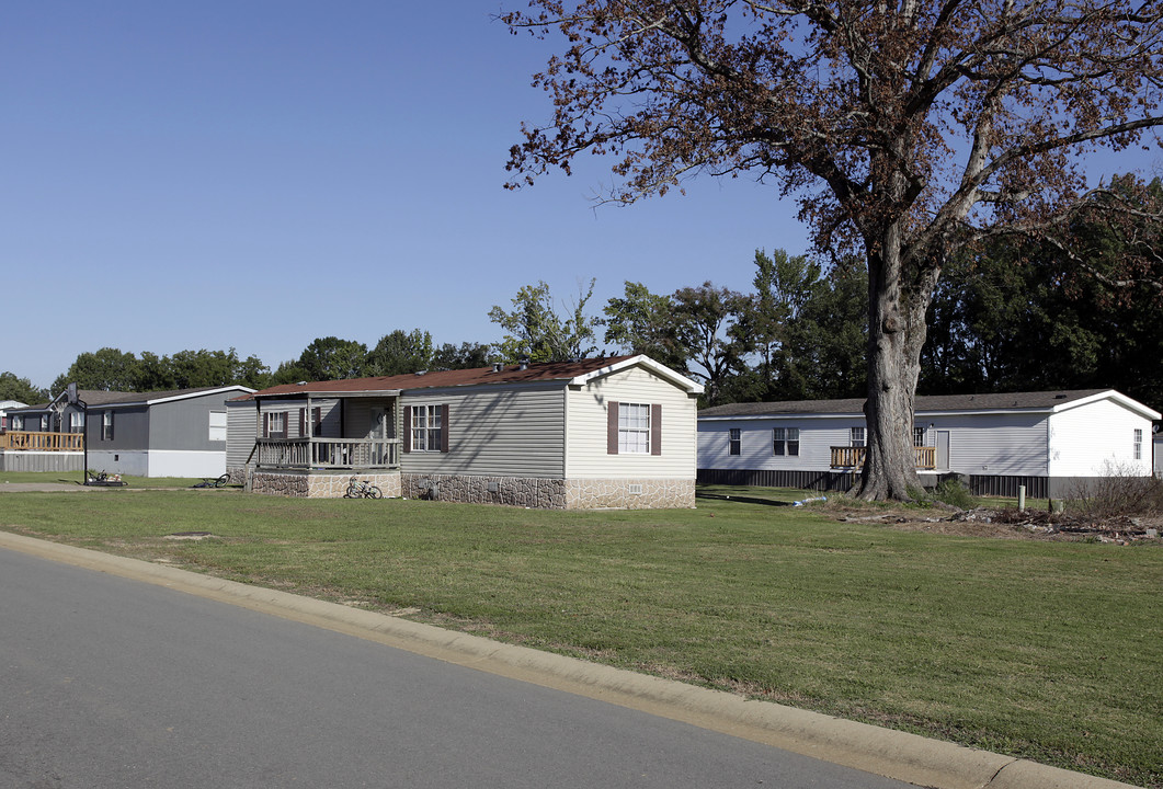 158 Clinton Cir in Beebe, AR - Building Photo