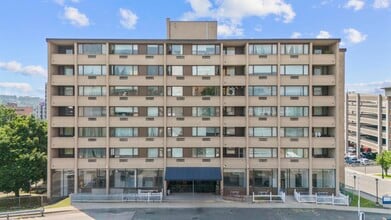 Jefferson Square Apartments in Waterbury, CT - Building Photo - Building Photo