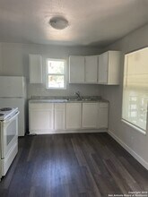 4818 Monterey St in San Antonio, TX - Building Photo - Building Photo