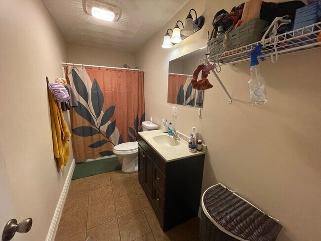 122 Birdseyeview Dr in Ithaca, NY - Building Photo - Building Photo